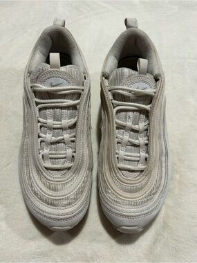 Nike women’s Sneakers - white
